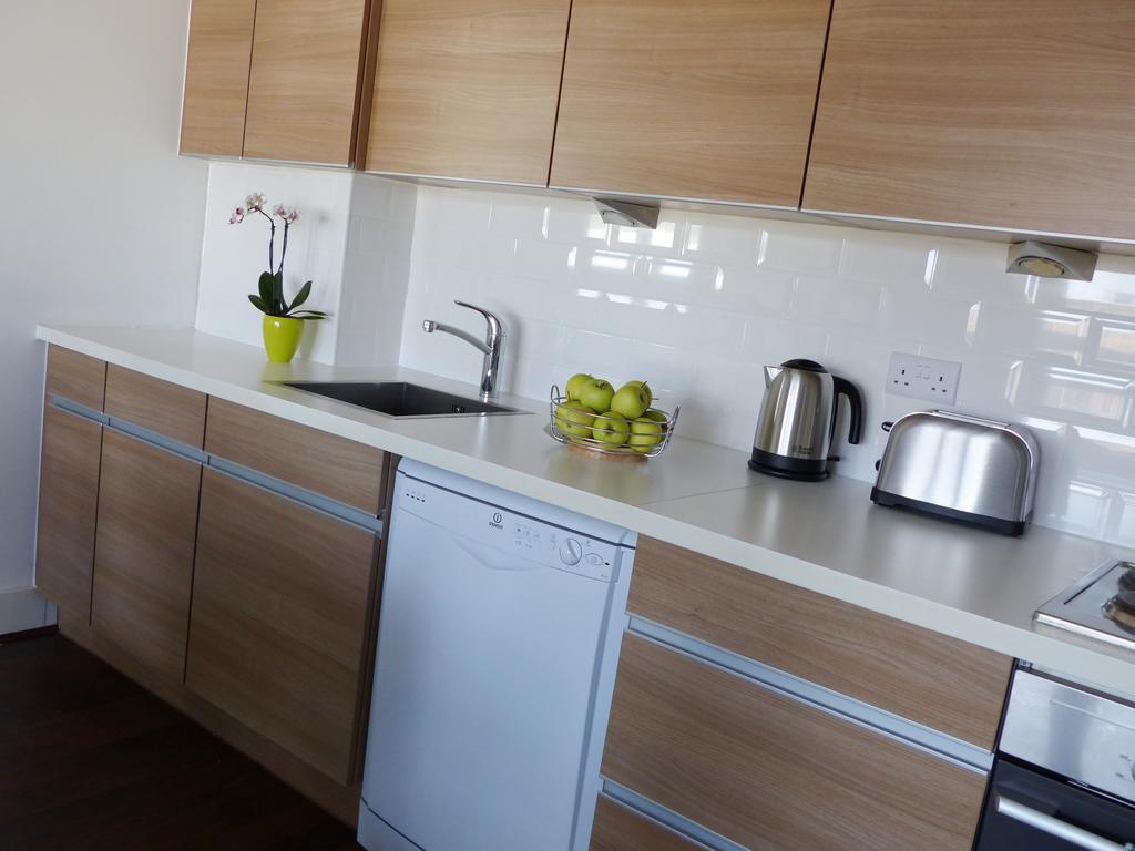Linx Apartments Skyline Plaza Basingstoke Exterior foto
