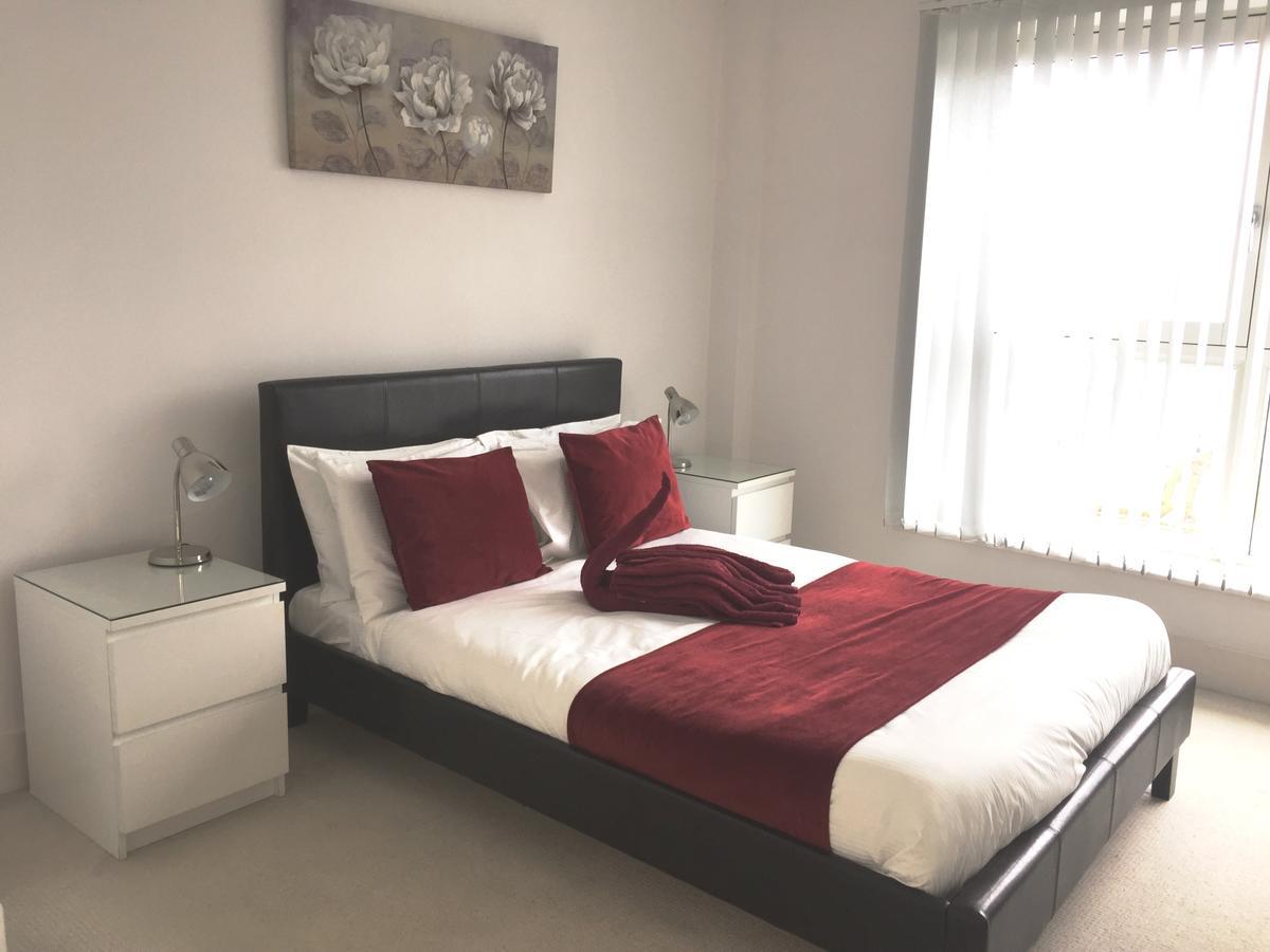 Linx Apartments Skyline Plaza Basingstoke Exterior foto